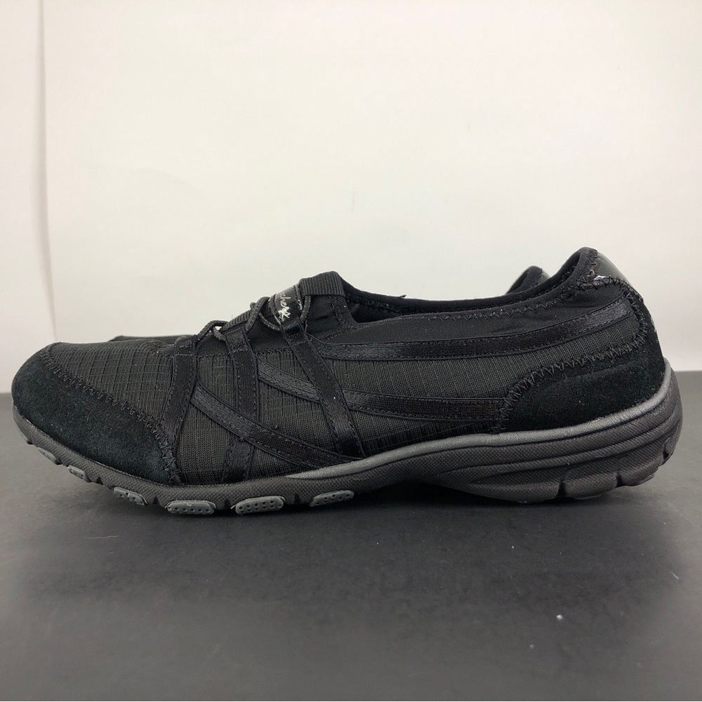 Skechers Women's SN 22555 Size 7.5 Black Conversations Charming Fashion Shoes